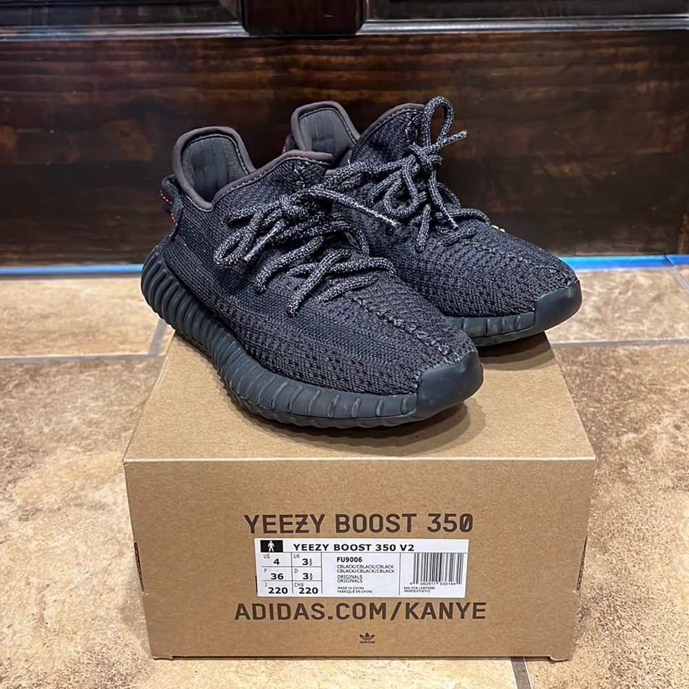 Yeezy 350 v2